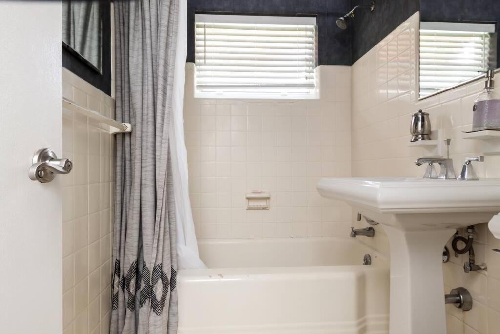 Comfortable Home, 7 Min Walk To Beach, Hot Tub, Pompano Beach Exterior photo